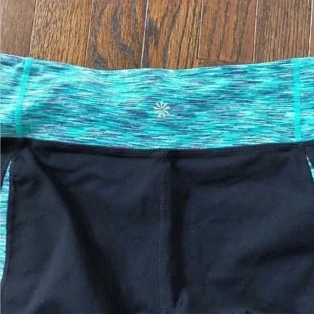 Athleta Women’s M Splits Revelation Capri Yoga Tight Black Green Pants - VGUC! - Picture 4 of 9